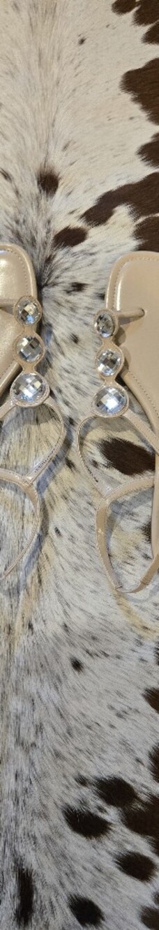 FIONI Clothing Beige Crystal-Embellished Toe-Ring Flat Sandals